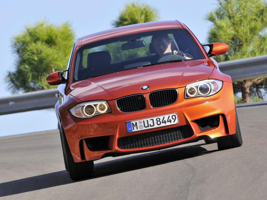  BMW 1-Series M Coupe 2011 года  (фото 54 из 76)